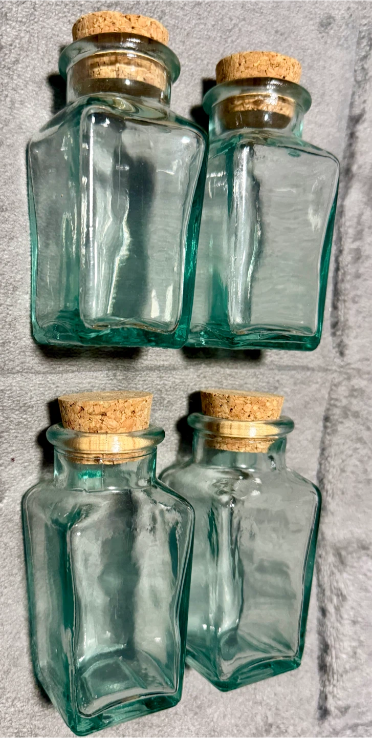 Set of 4 Small Glass Jars with Cork Stoppers - photo 2