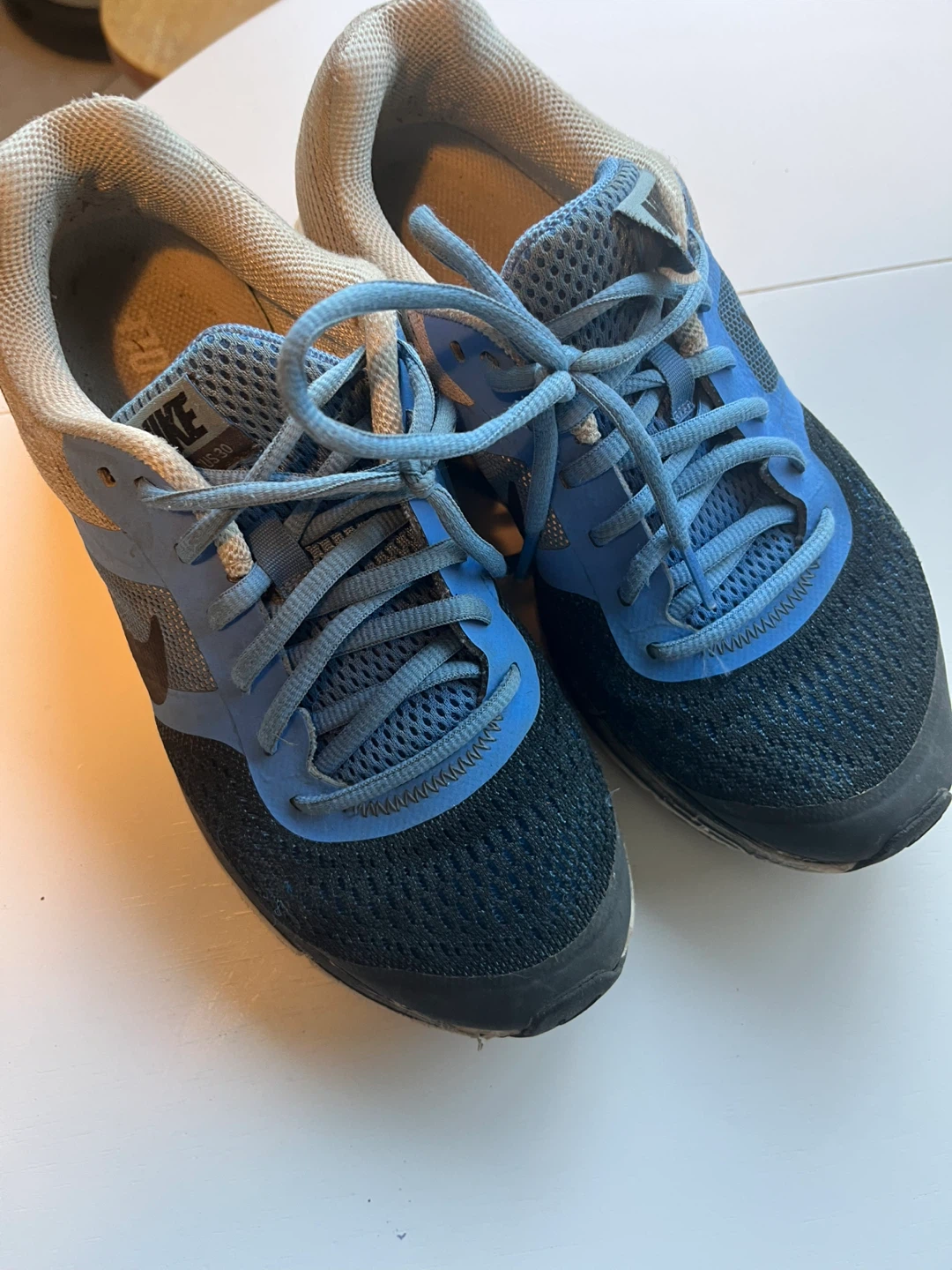Nike Pegasus 30 Running Shoes - Size 8