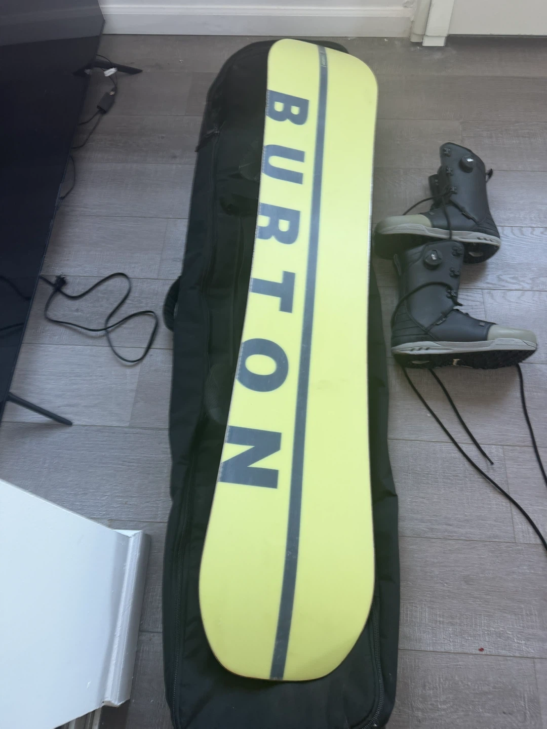 Burton Custom 156 Snowboard Set with Boots and Goggles - photo 2
