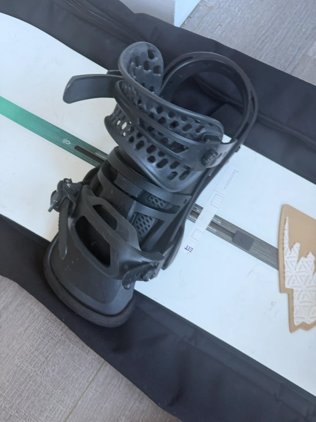Burton Custom 156 Snowboard Set with Boots and Goggles - photo 3