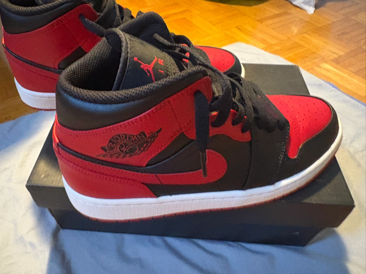 Nike Air Jordan 1 Mid Red and Black - photo 2
