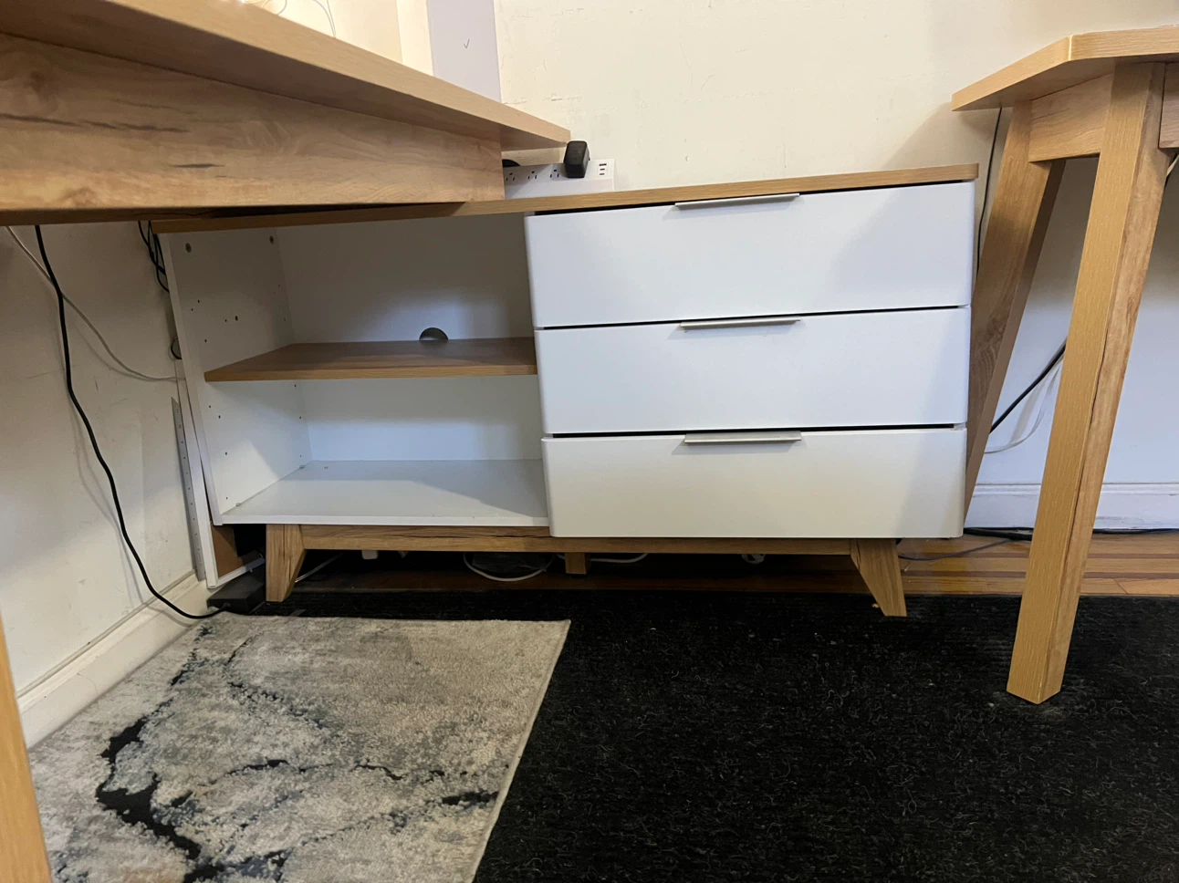 2 Matching Modular Scandginavian Inspired  L-Shaped Desks