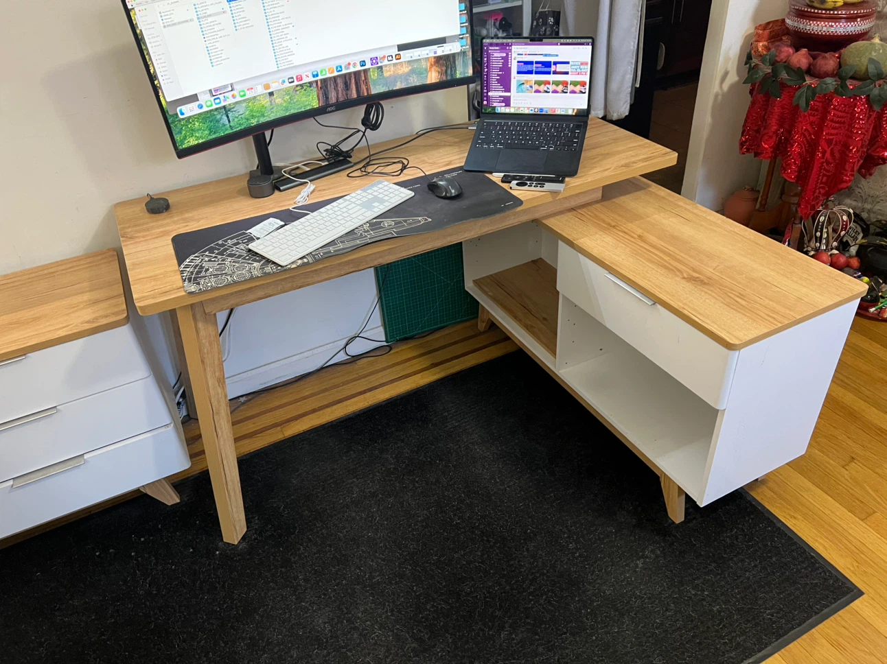 2 Matching Modular Scandginavian Inspired  L-Shaped Desks - photo 5