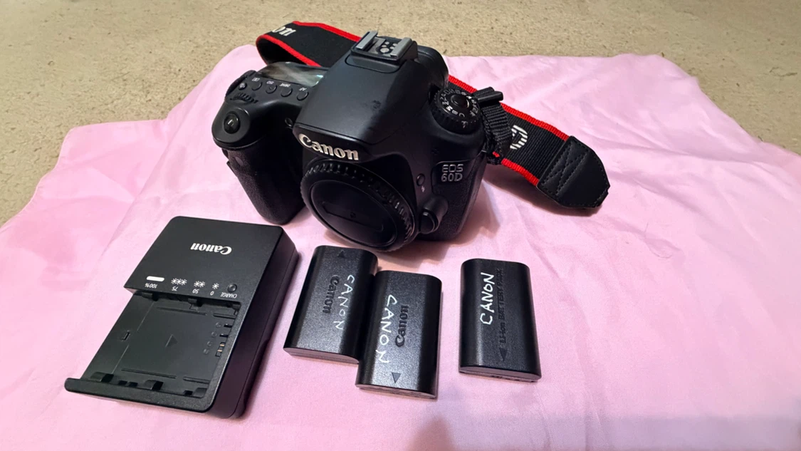 Canon EOS 60D Digital Camera Kit