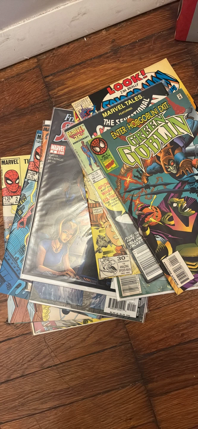 Large Collection of Marvel and DC Comic Books over 100 comics