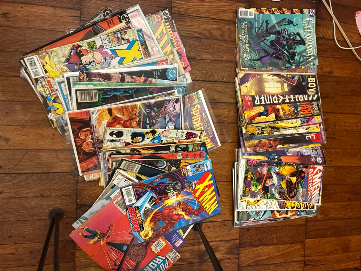 Large Collection of Marvel and DC Comic Books over 100 comics - photo 3