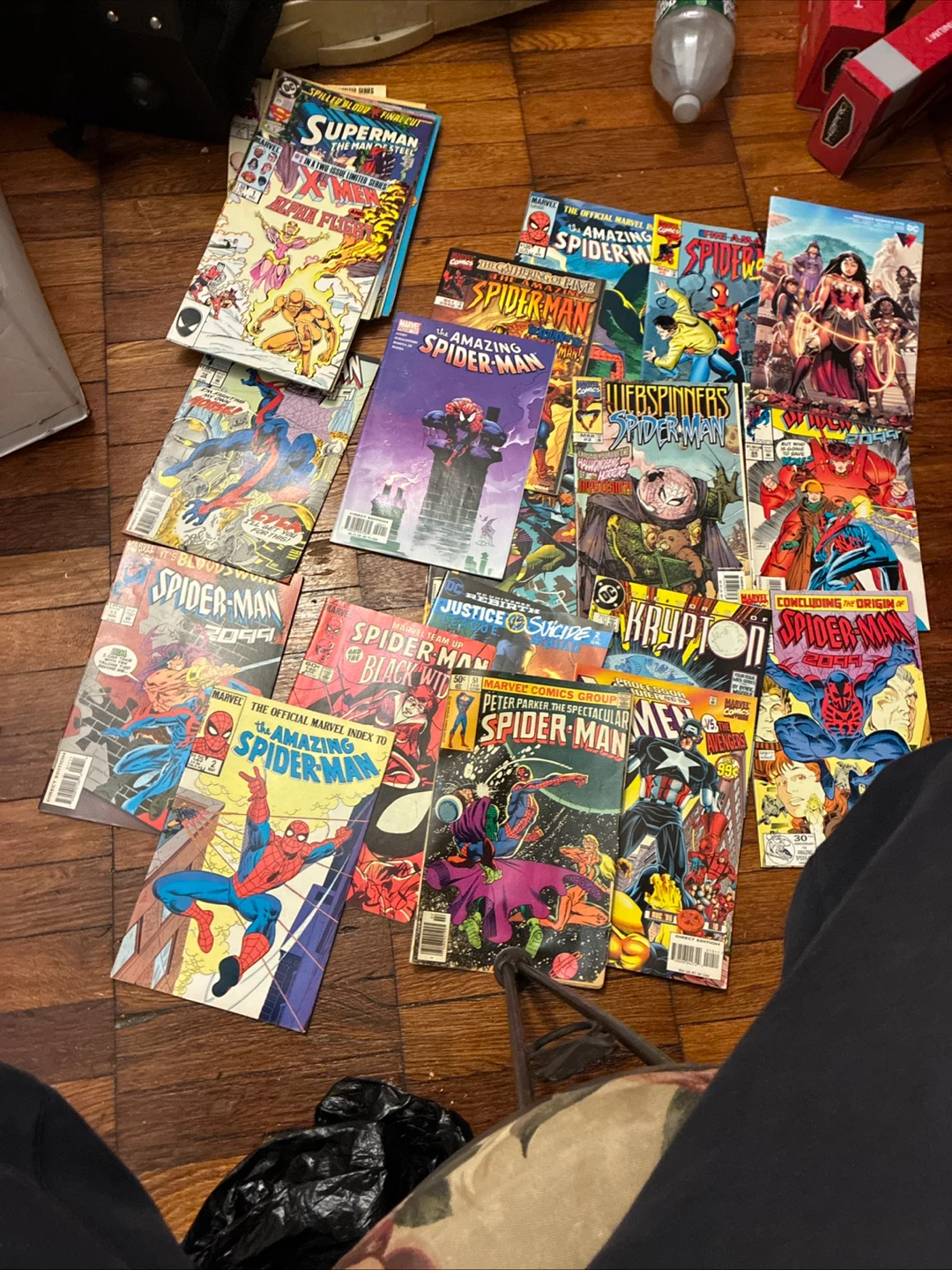 Large Collection of Marvel and DC Comic Books over 100 comics - photo 4