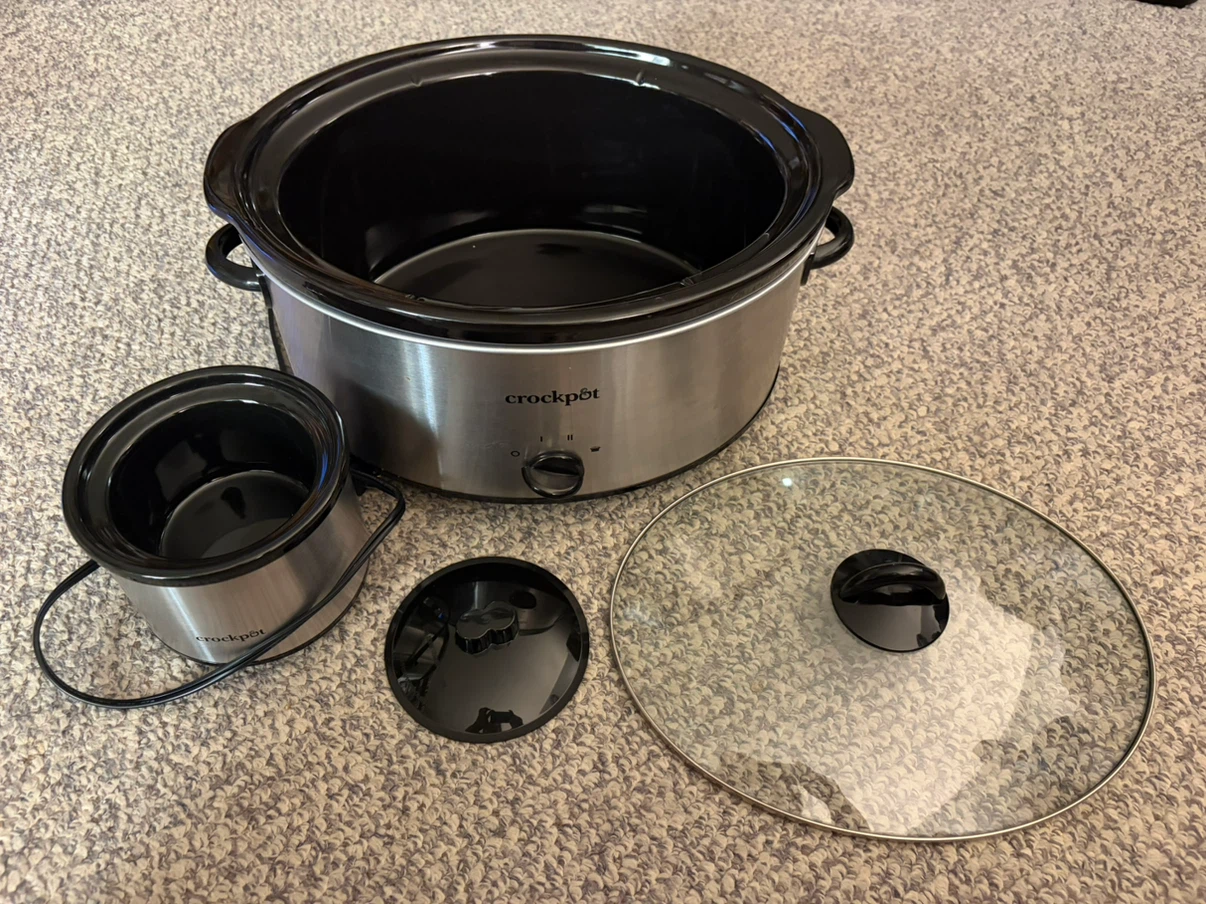 8 quart crockpot with mini dip warmer - photo 2