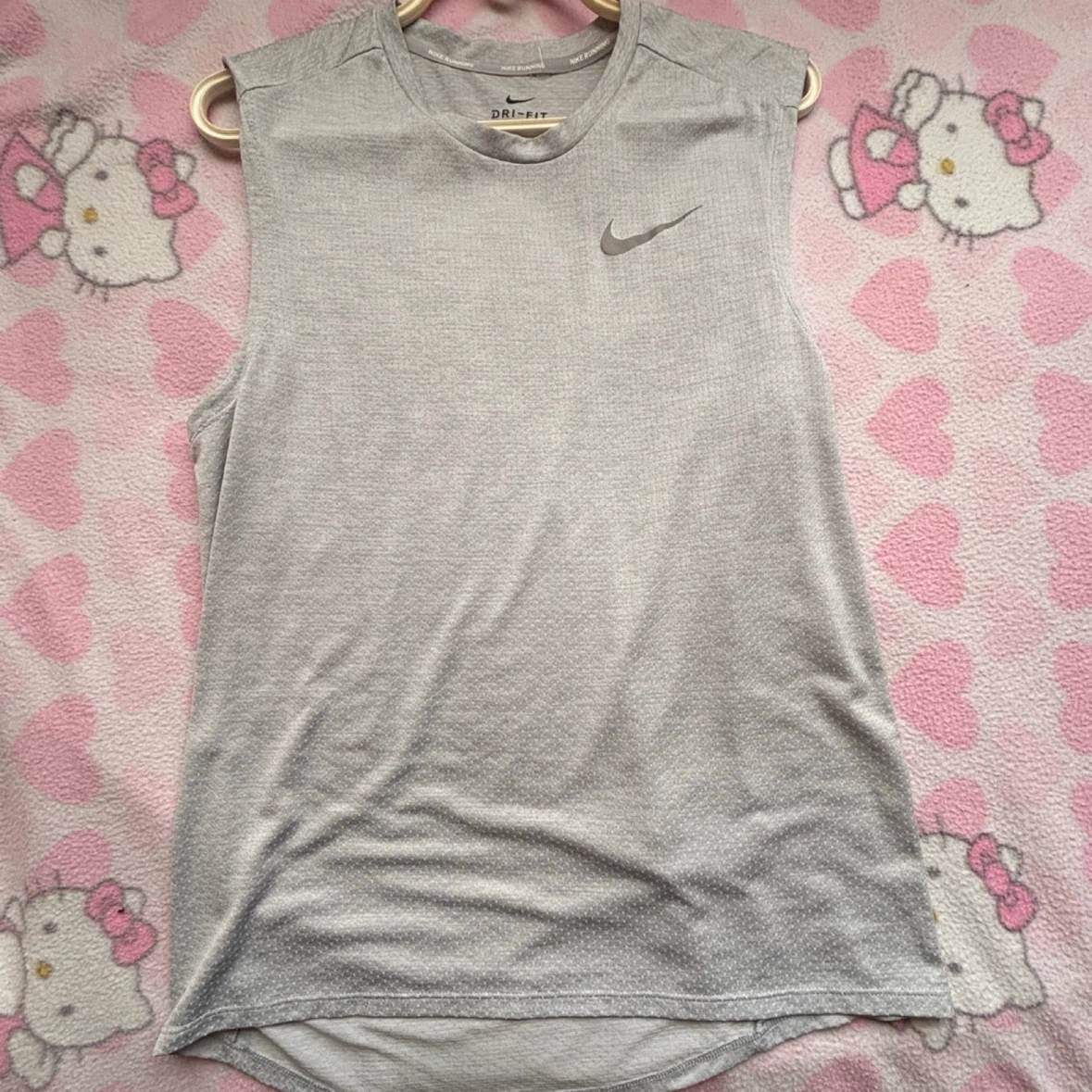 Nike - Dri-FIT Sleeveless Shirt - *Size Men Medium/Grey* - photo 2