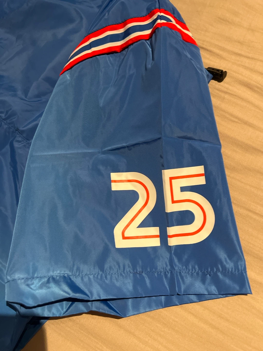 Toronto Blue Jays commemorative zip-up windbreaker - photo 4