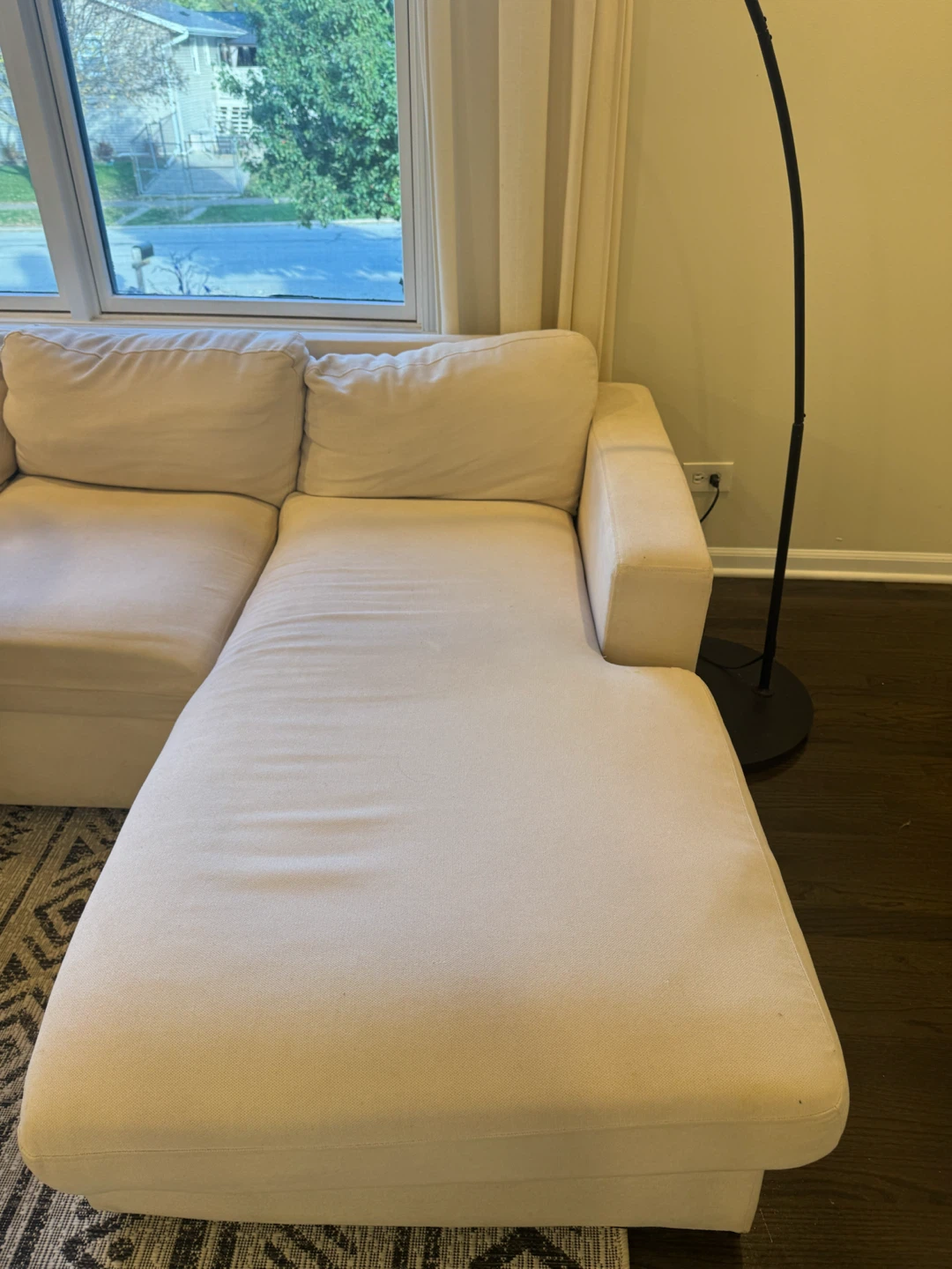 Cream Sectional Sofa with Chaise 137” - photo 5