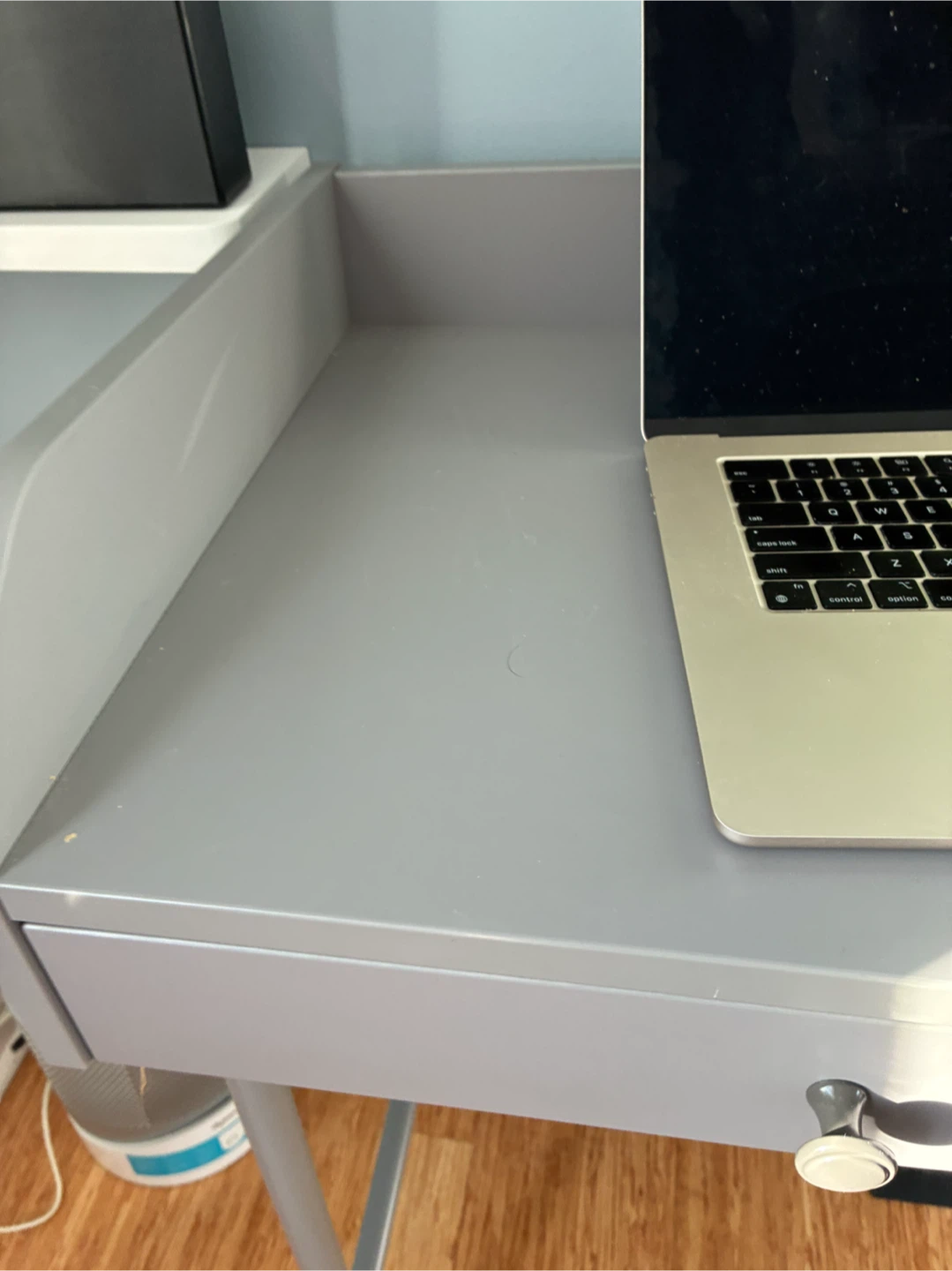Grey computer desk. - photo 3