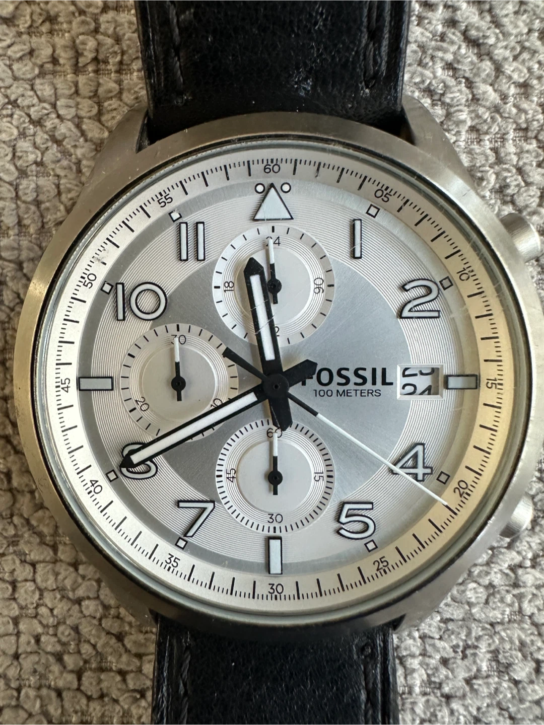 Fossil Chronograph Watch - Like New - photo 3