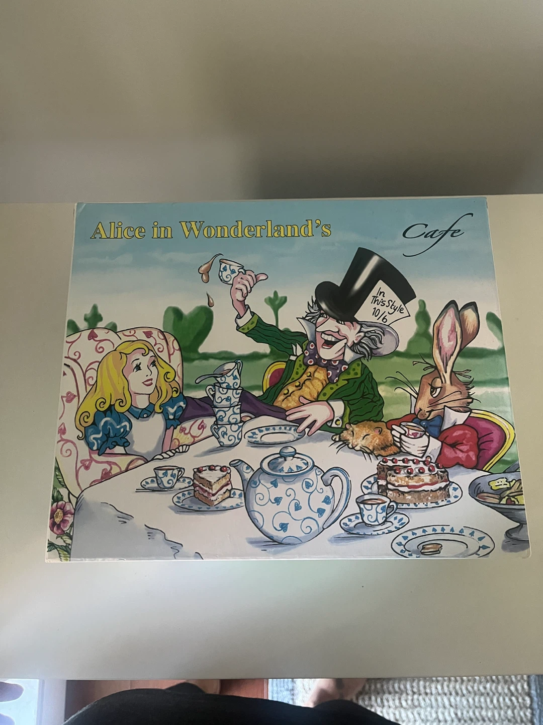 Alice in Wonderland Mug Set - photo 2
