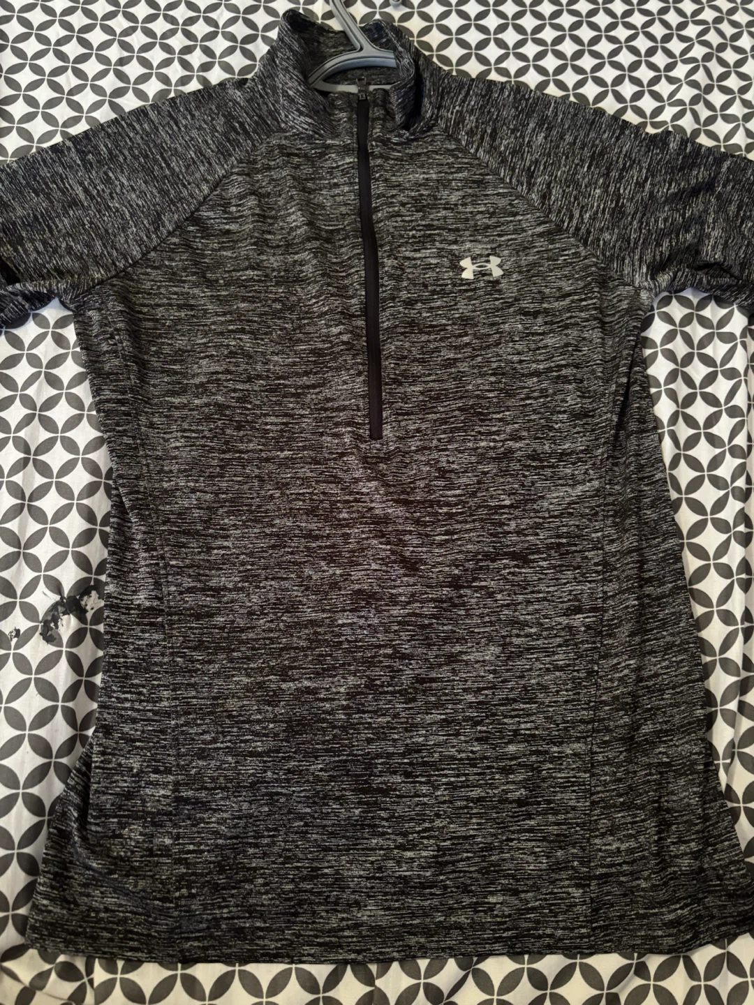 Under Armour Quarter Zip Top Size: S