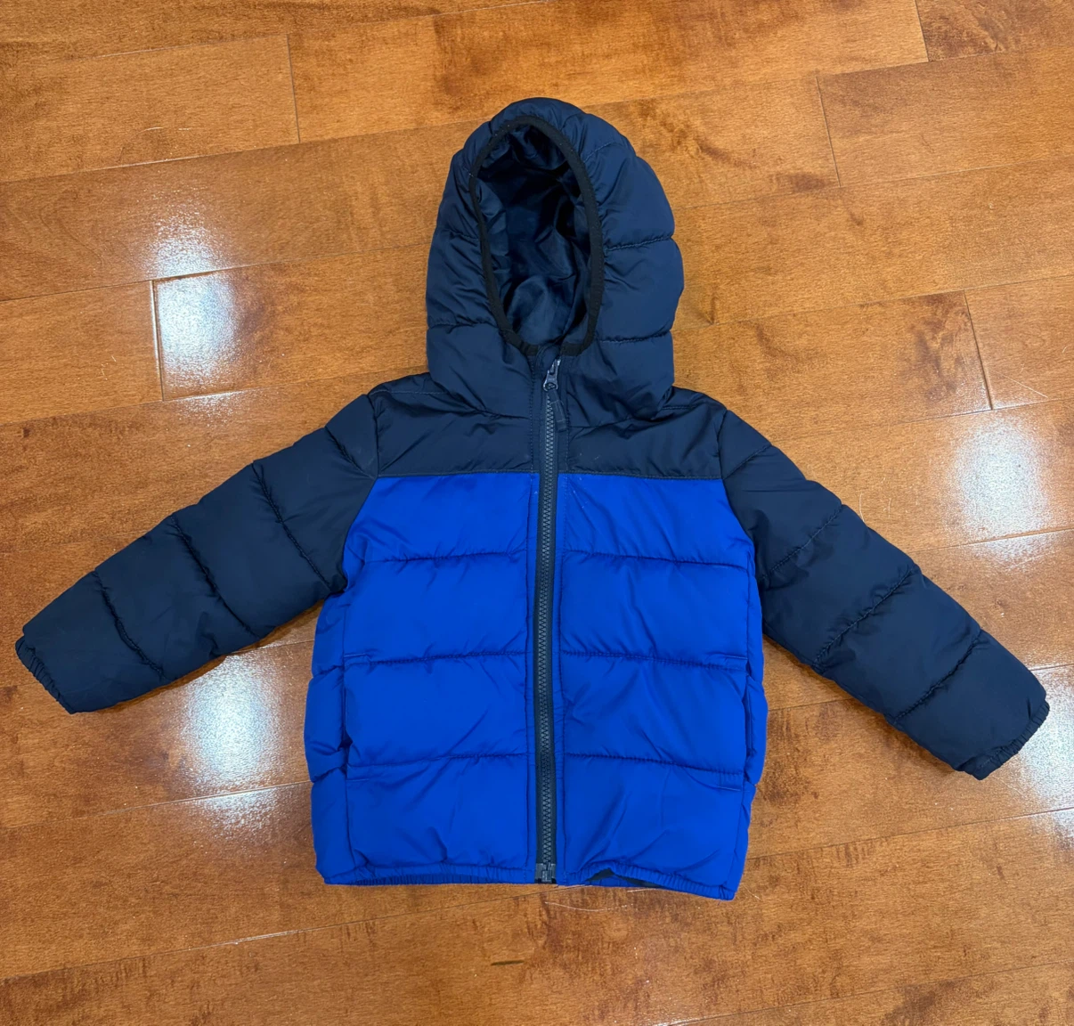 Children’s Place Toddler Boys Hooded Puffer Jacket - size 3T