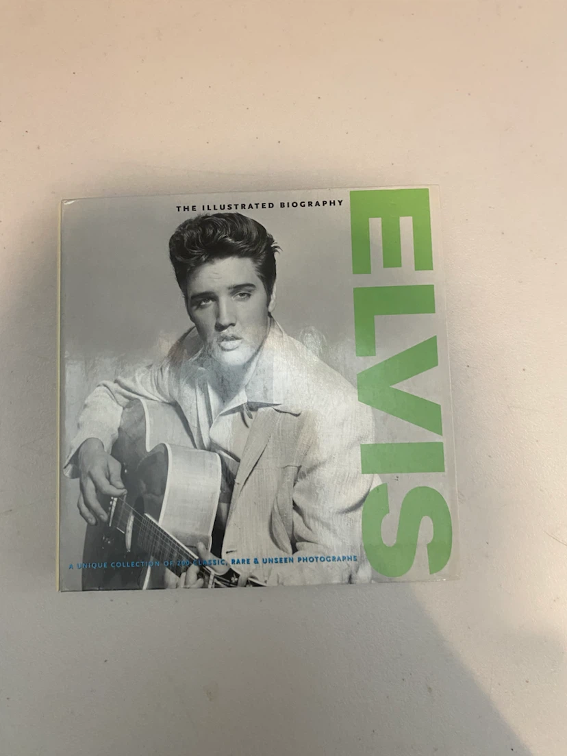 Elvis: The Illustrated Biography
