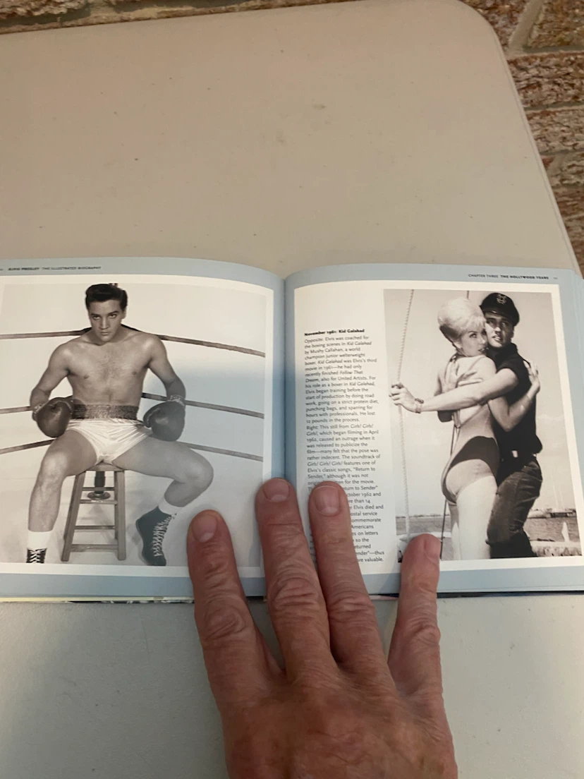 Elvis: The Illustrated Biography - photo 5
