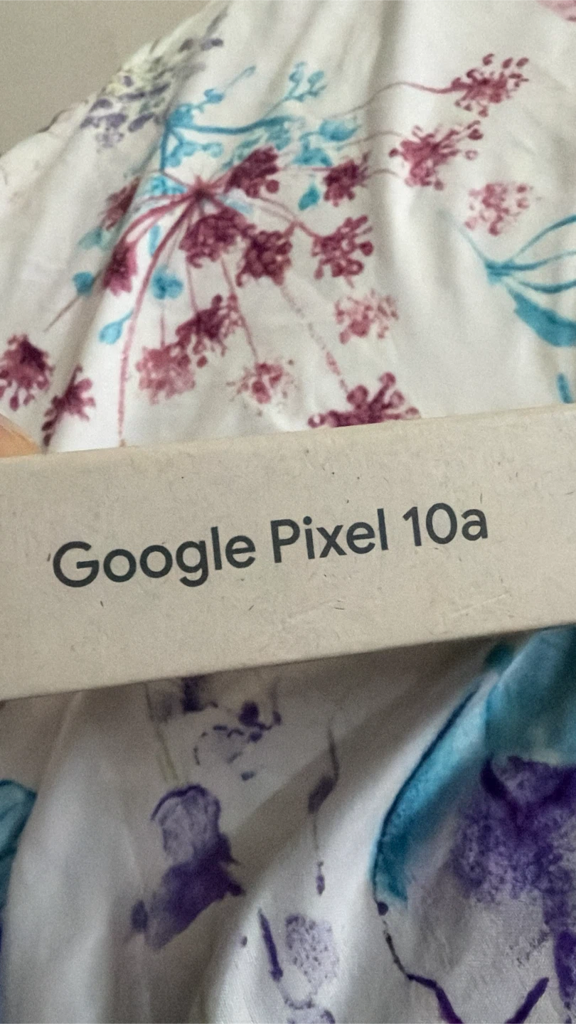 Google Pixel 10a Smartphone - photo 2