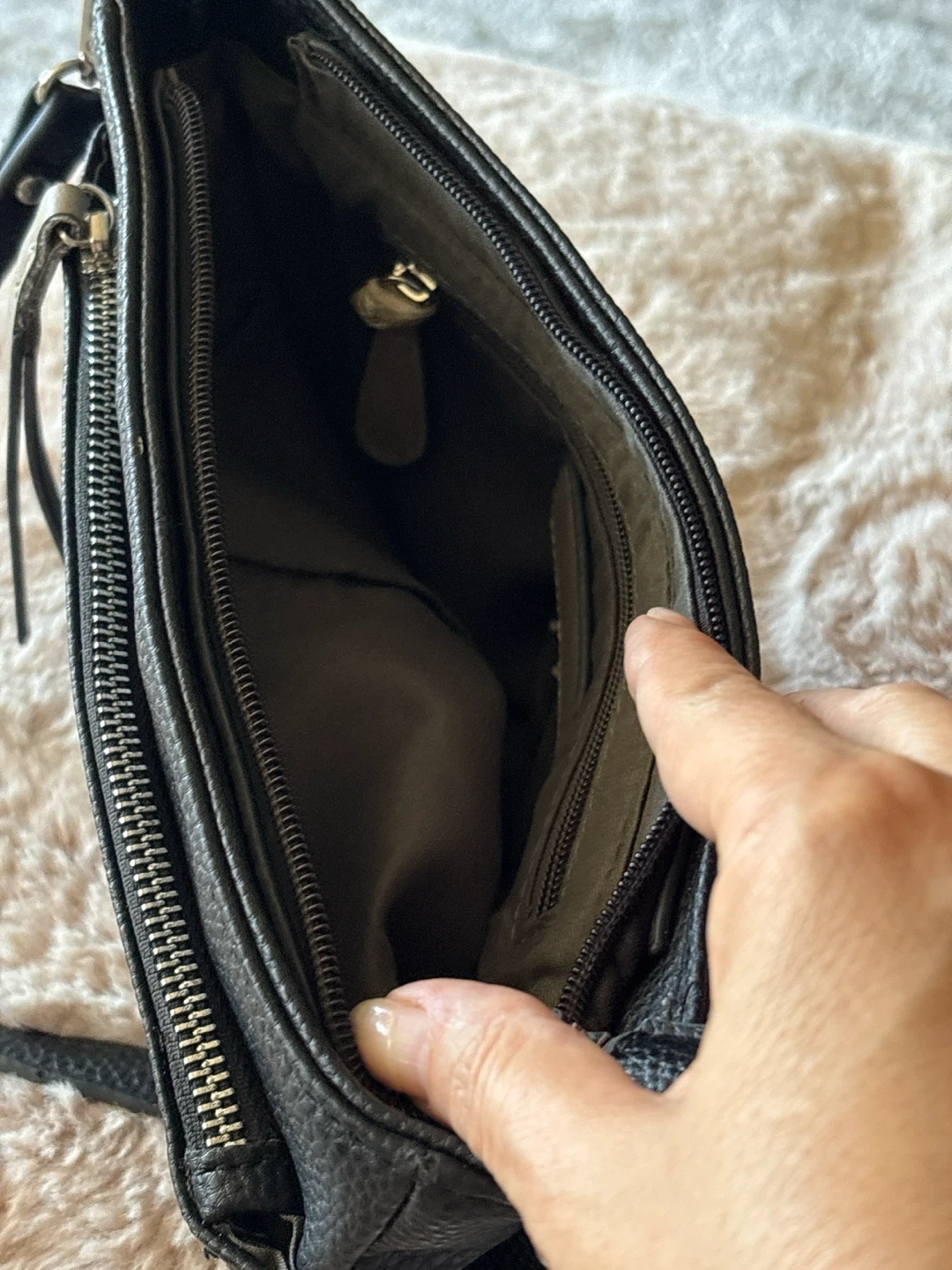 Adrienne Vittadini Black Crossbody Bag and Wallet - photo 3