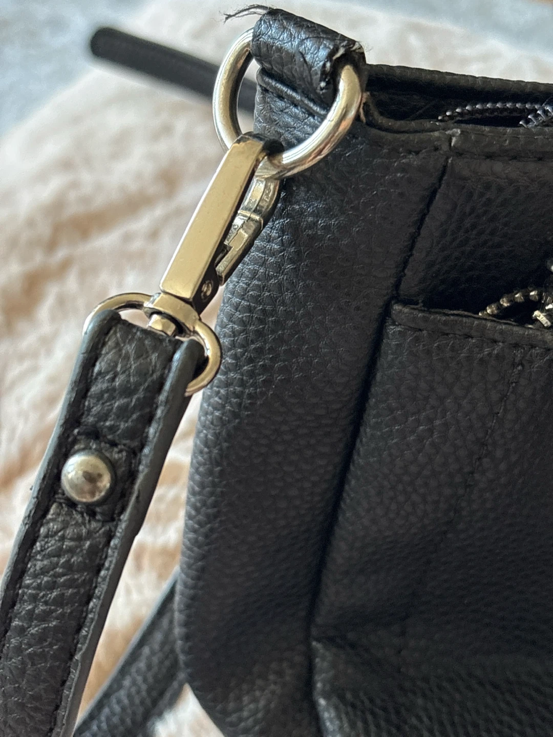Adrienne Vittadini Black Crossbody Bag and Wallet - photo 5