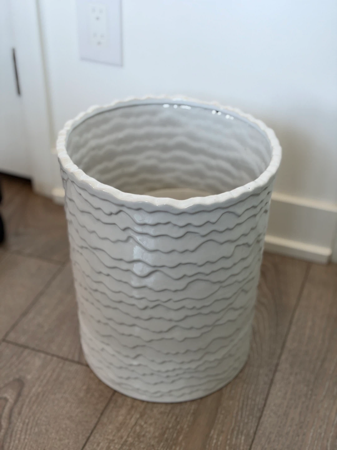 Ceramic planter