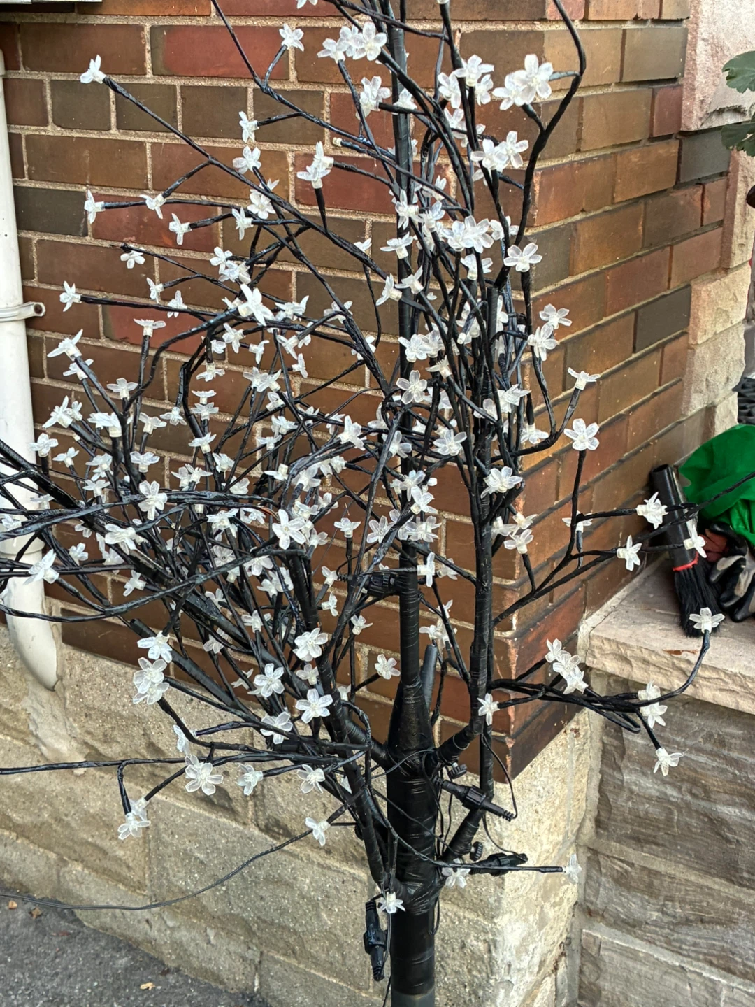 $7  LED Blossom Tree 5 ft – AS IS project garden display wedding - photo 4