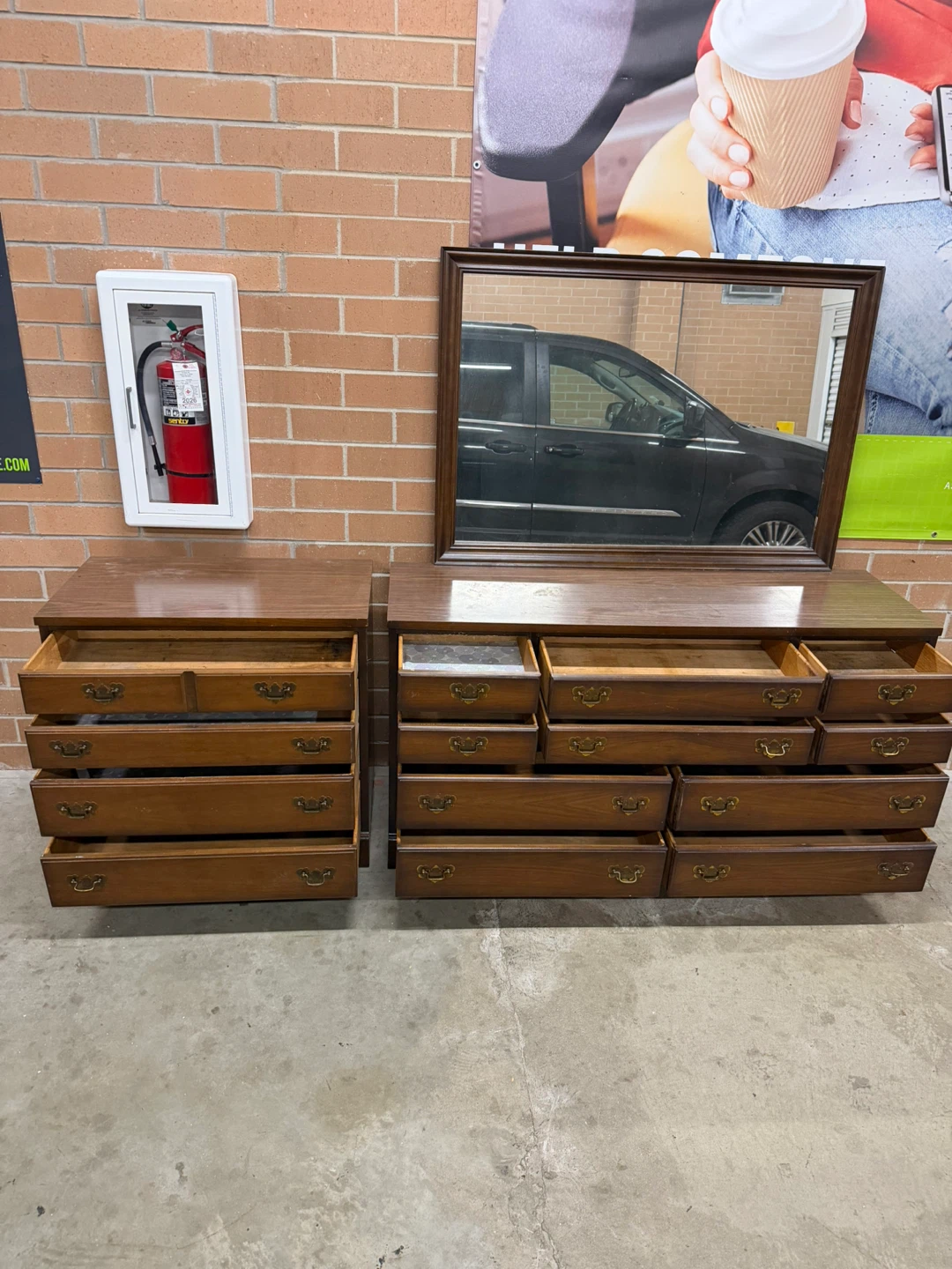 Two-Piece Wooden Dresser Set with Mirror - photo 3