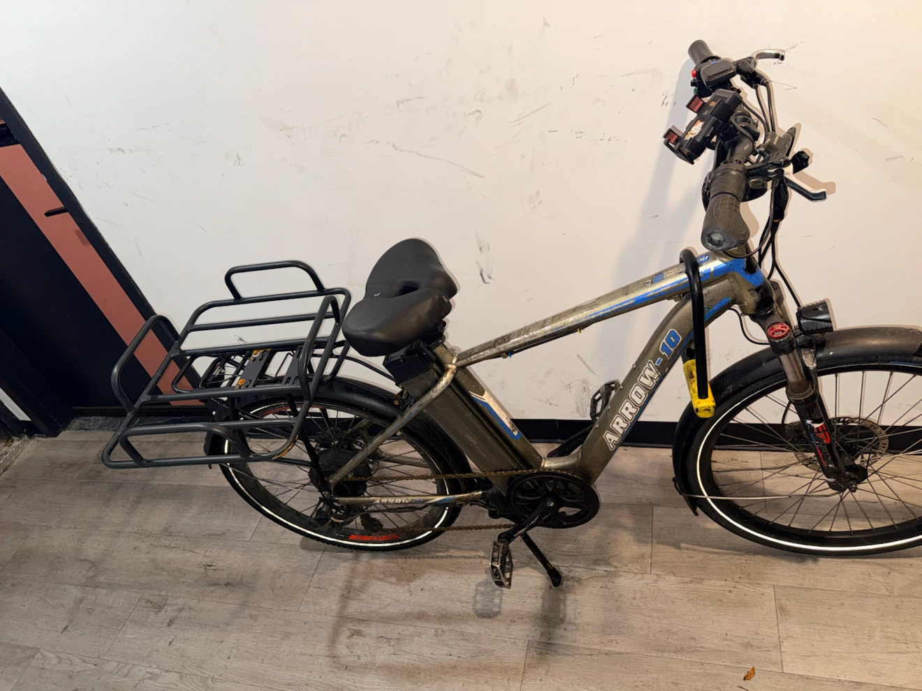 Arrow 10 Electric Bicycle