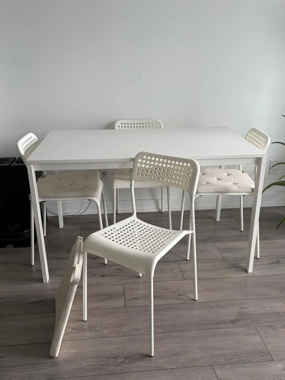 IKEA Multipurpose White Dining Table – 125 × 74 cm - photo 5