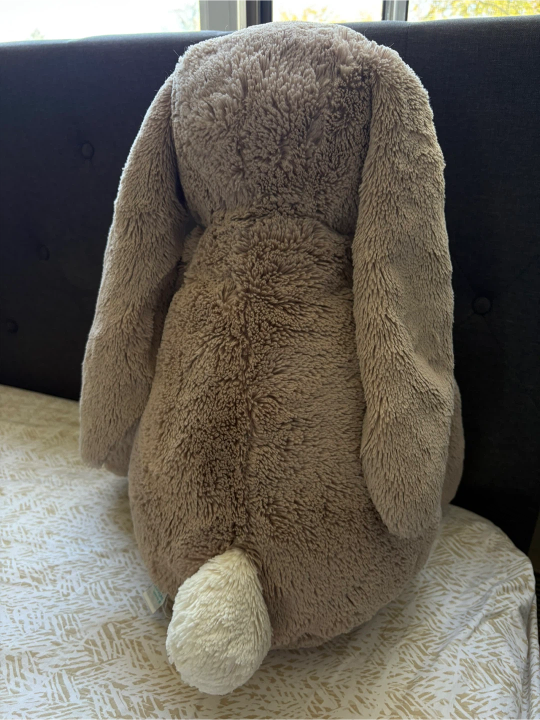 BASHFUL BEIGE BUNNY GIANT JELLYCAT (Looking for a new home <3) - photo 4