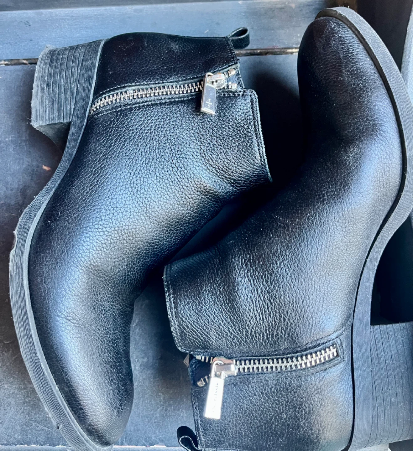 Kenneth Cole Black Leather Ankle Boots - photo 2