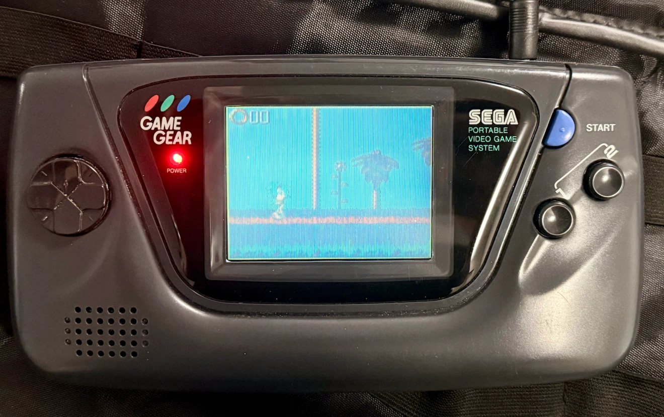 Sega Game Gear Retro Console + 3 Games & Carrying Case - photo 2