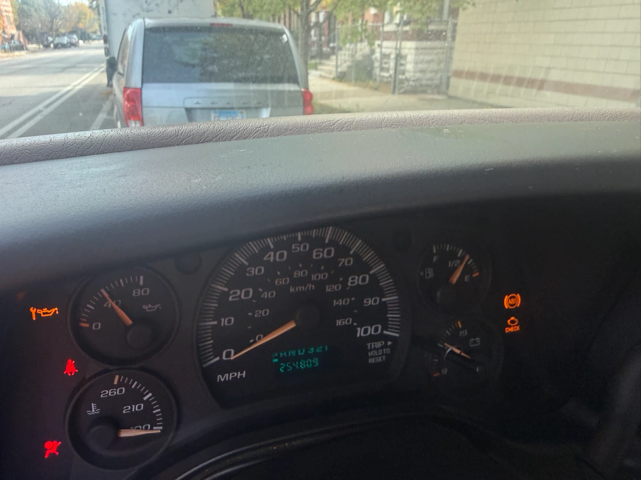 GMC Savana 3500 Refrigerated Cargo Van - photo 3