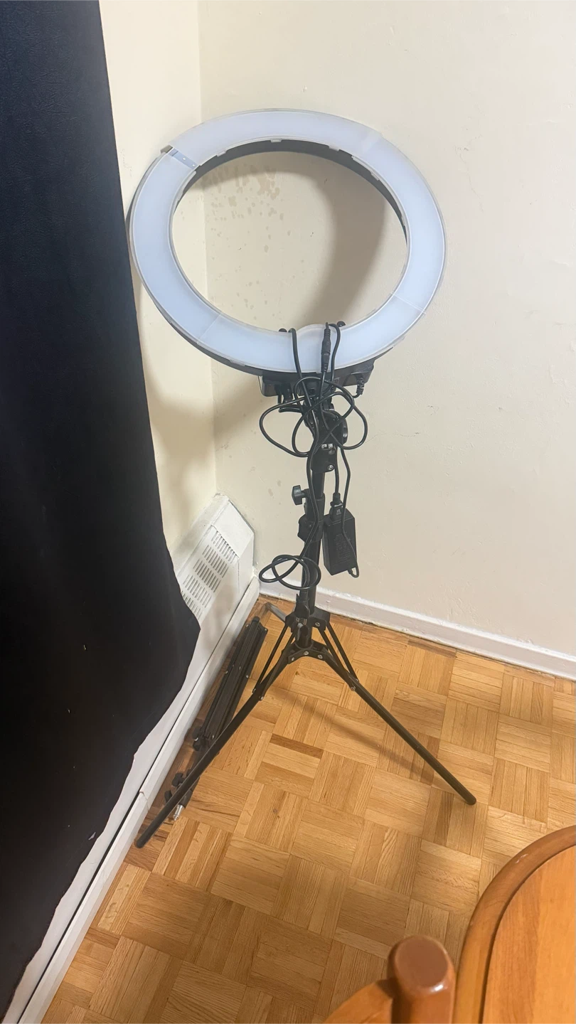 Neewer LED Ring Light with Adjustable Tripod Stand