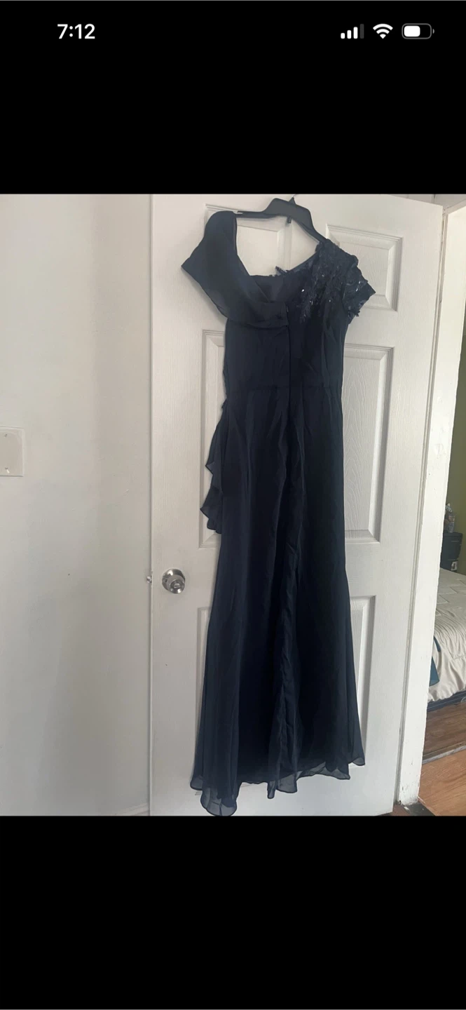 Navy Blue One-Shoulder Evening Gown