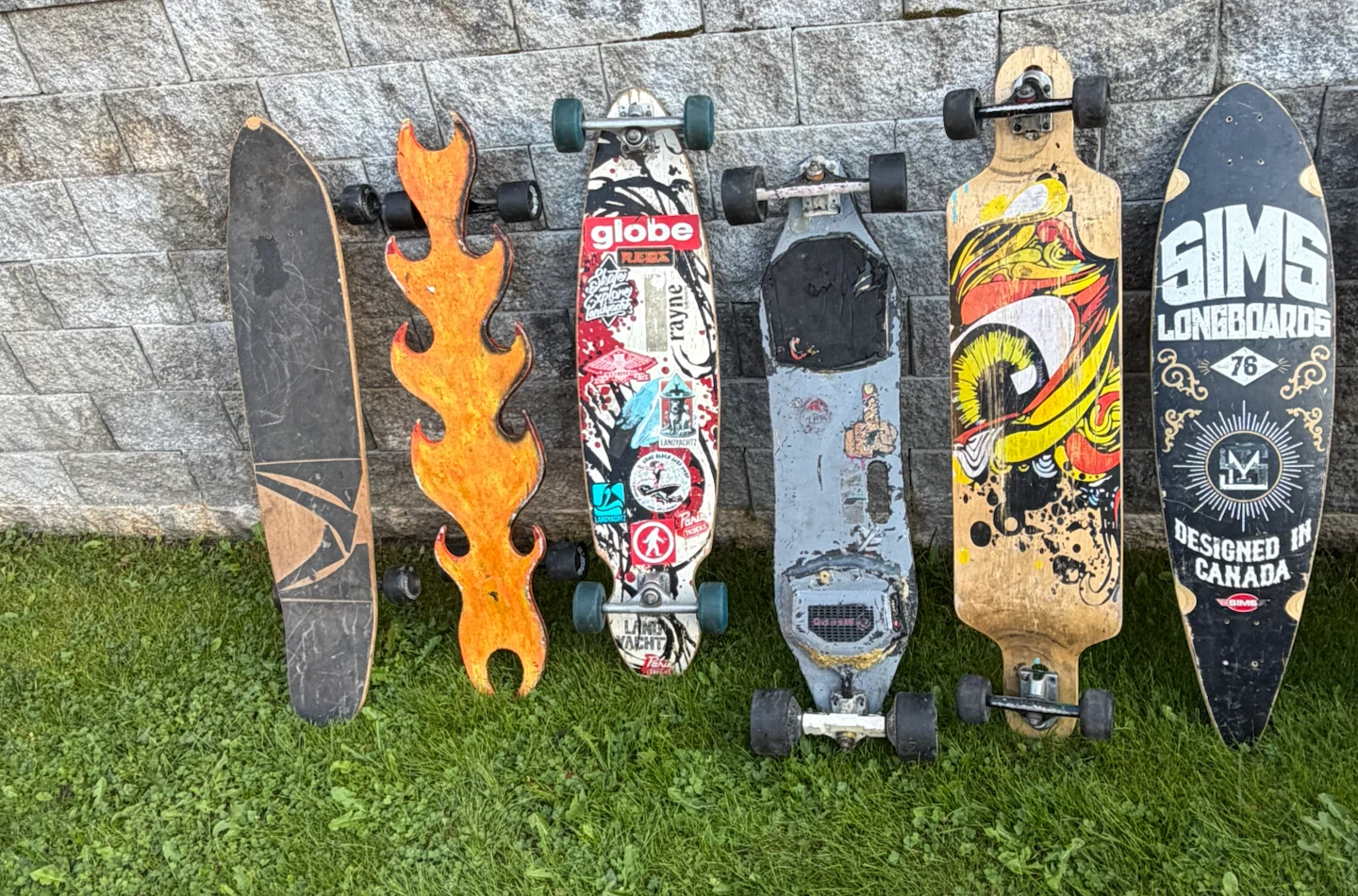 Large collection of 42 assorted skateboards  and longboards - photo 3
