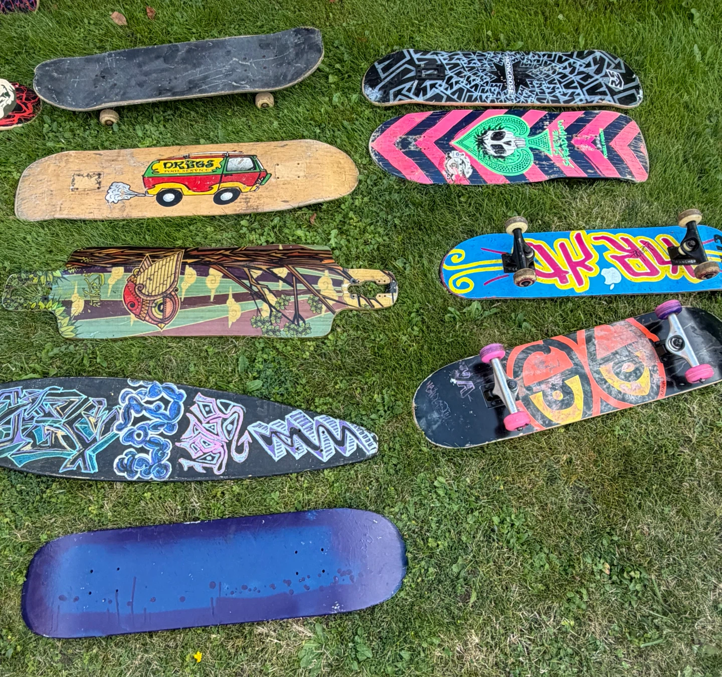 Large collection of 42 assorted skateboards  and longboards - photo 5