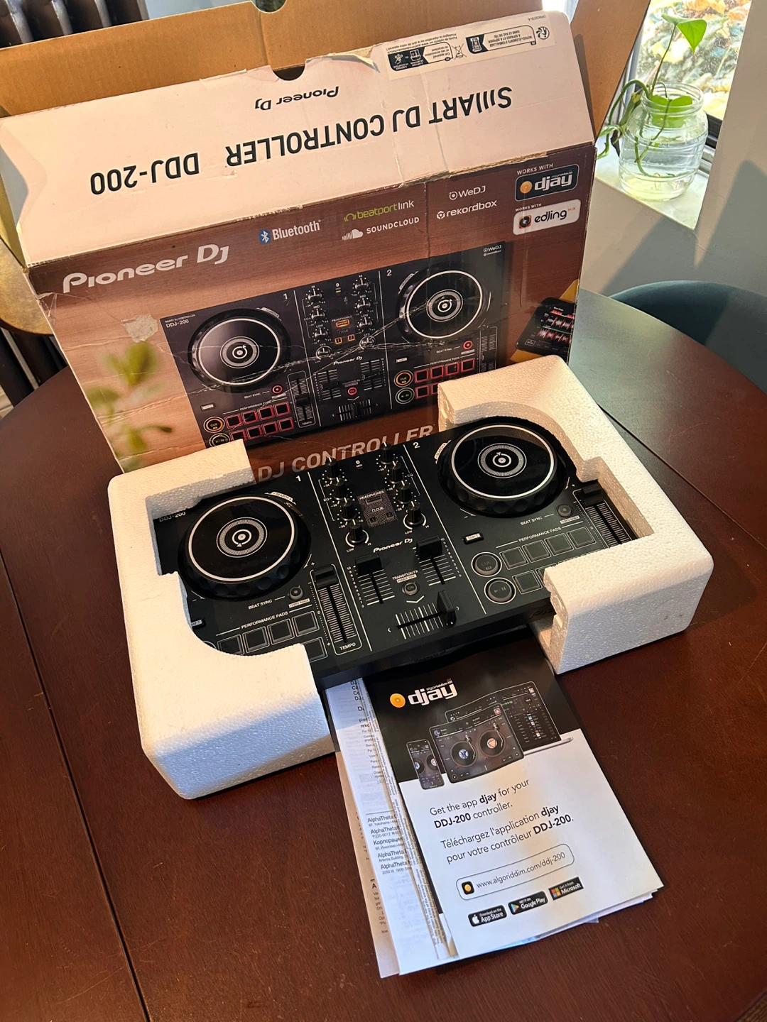 Pioneer DJ DDJ-200 Smart DJ Controller