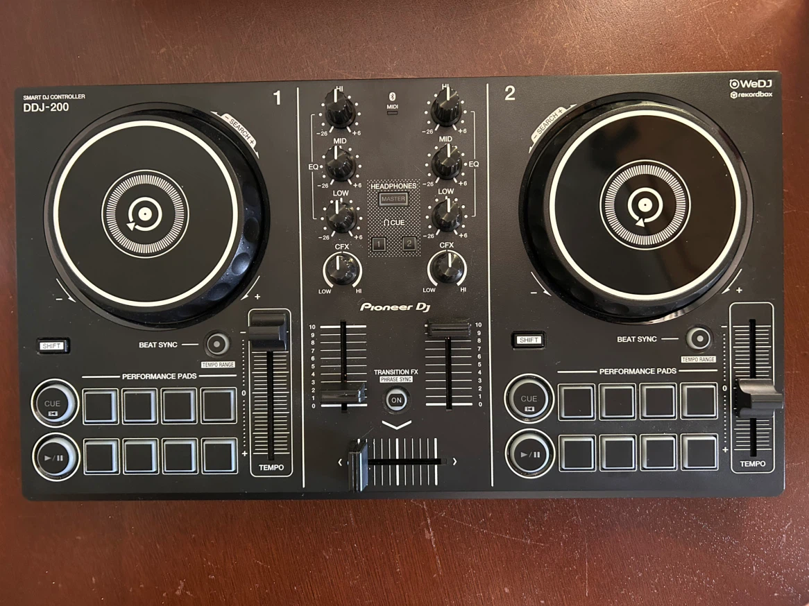 Pioneer DJ DDJ-200 Smart DJ Controller - photo 2