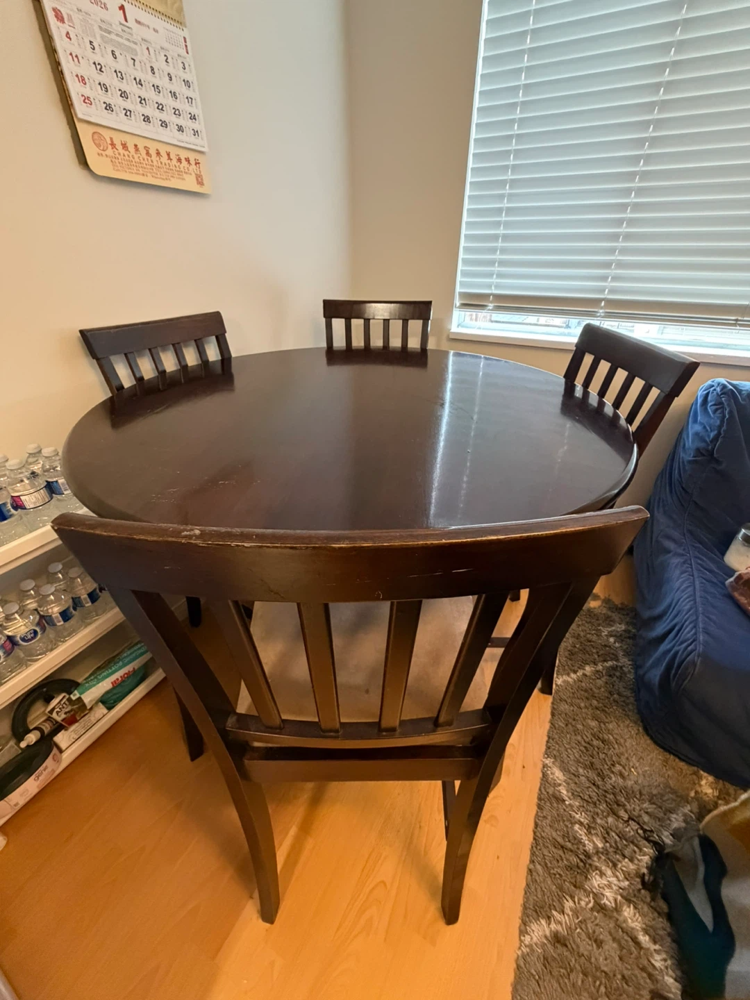 Dining Table with 4 chairs