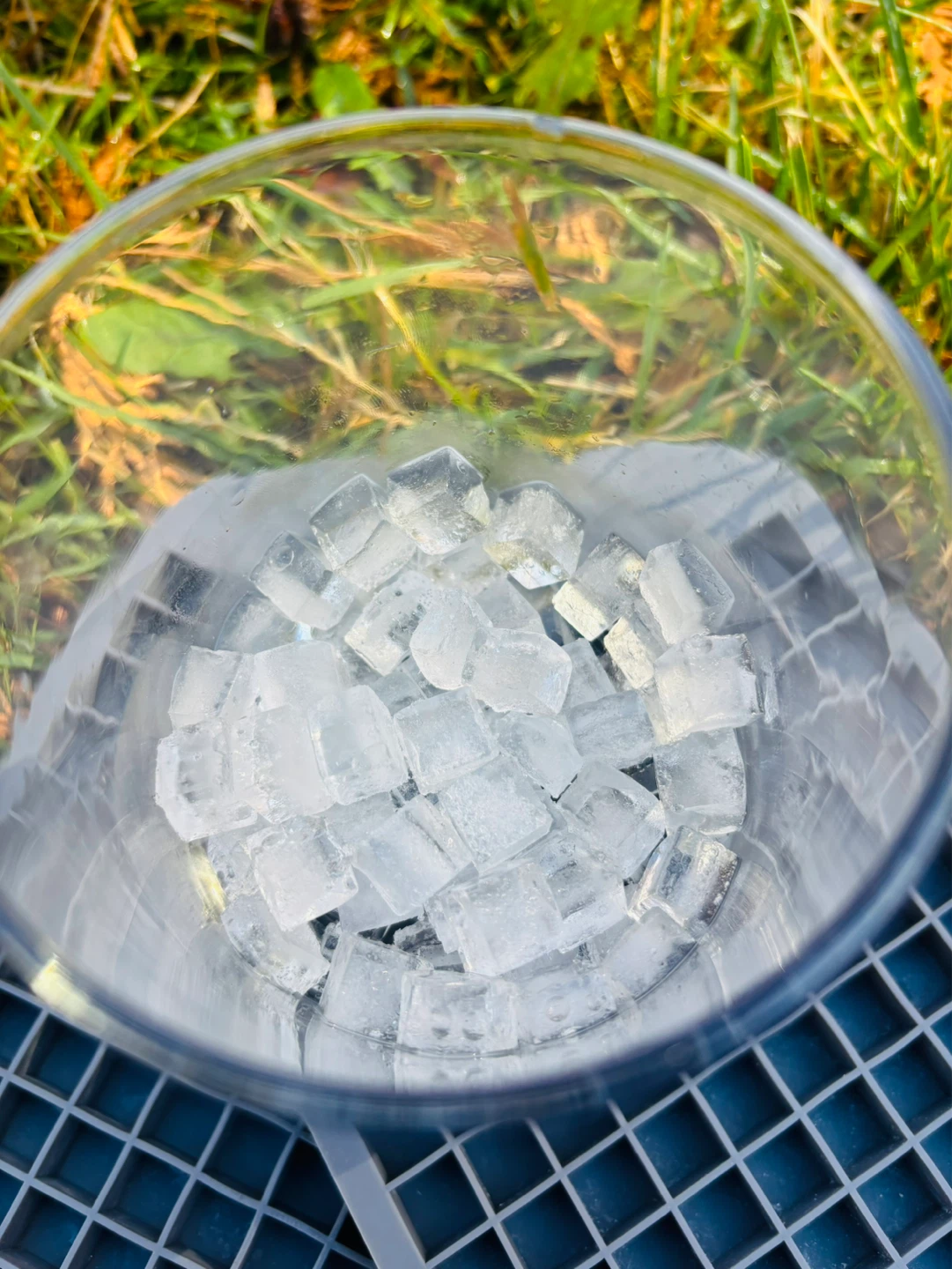 Set of 2 Silicone 160-Grid Ice Cube Trays - photo 2