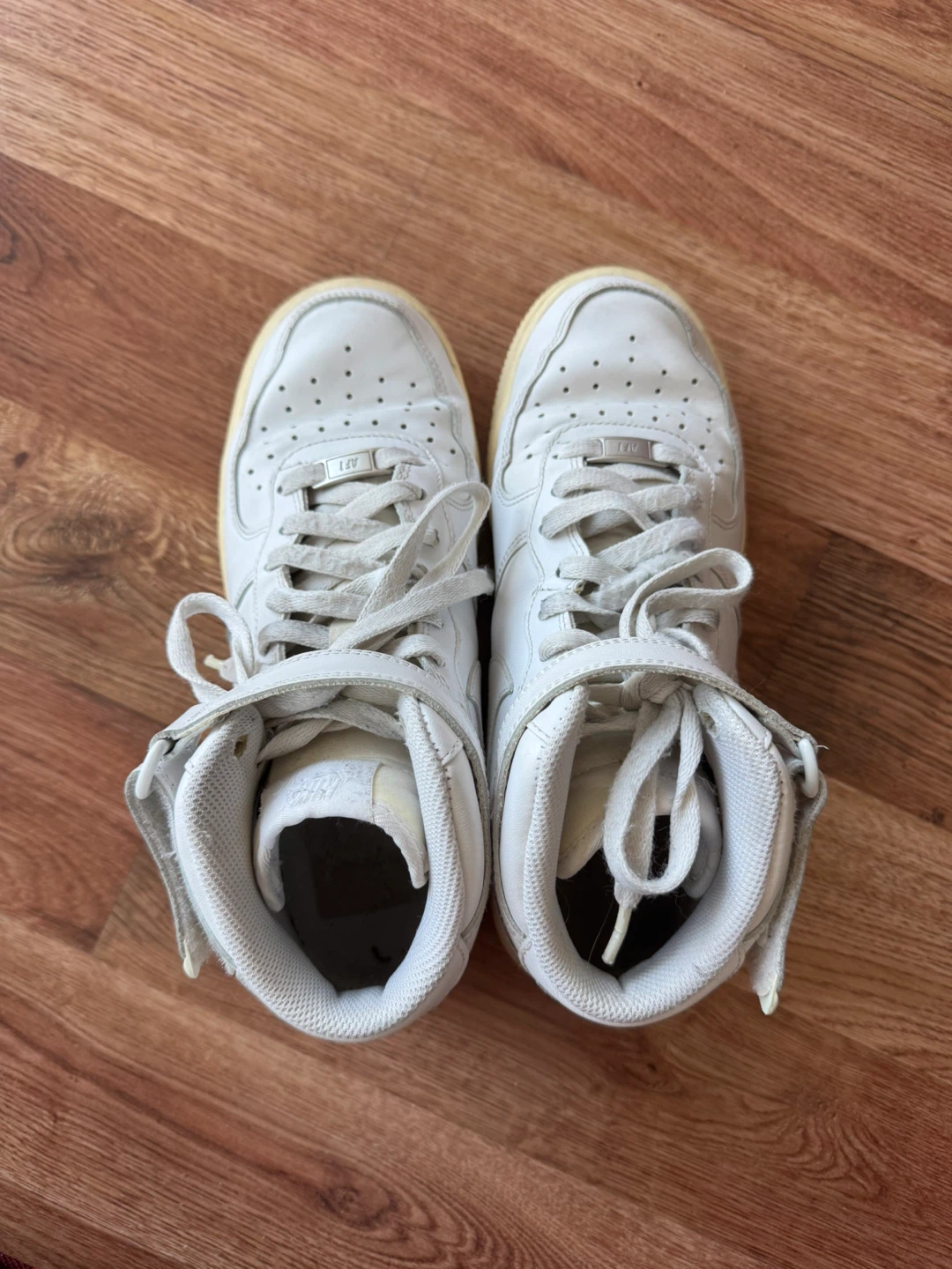 Nike Air Force 1 Mid White Size 8 US Women’s