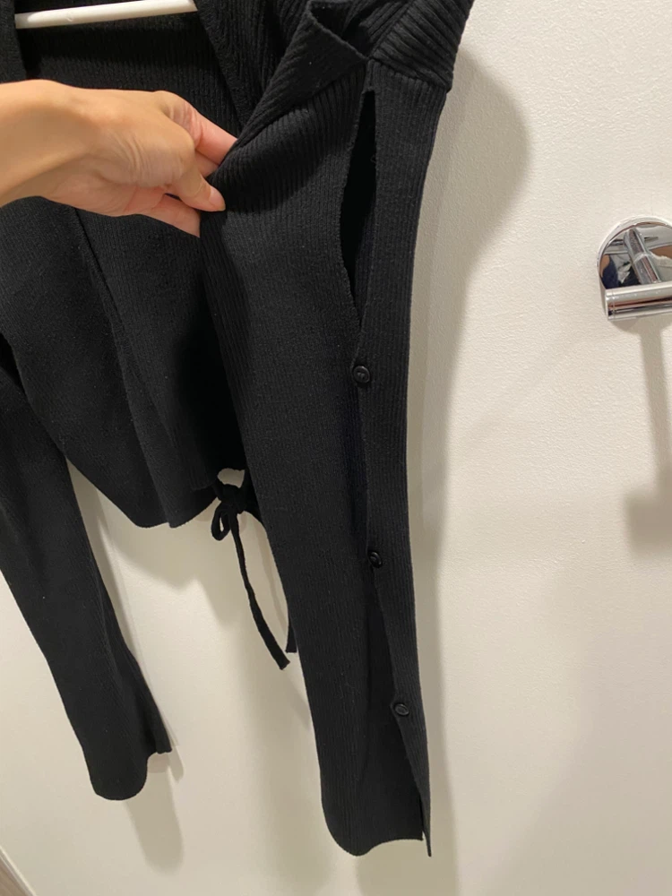 Black Long Sleeve Cutout Crop Sweater Top Open Back - photo 4