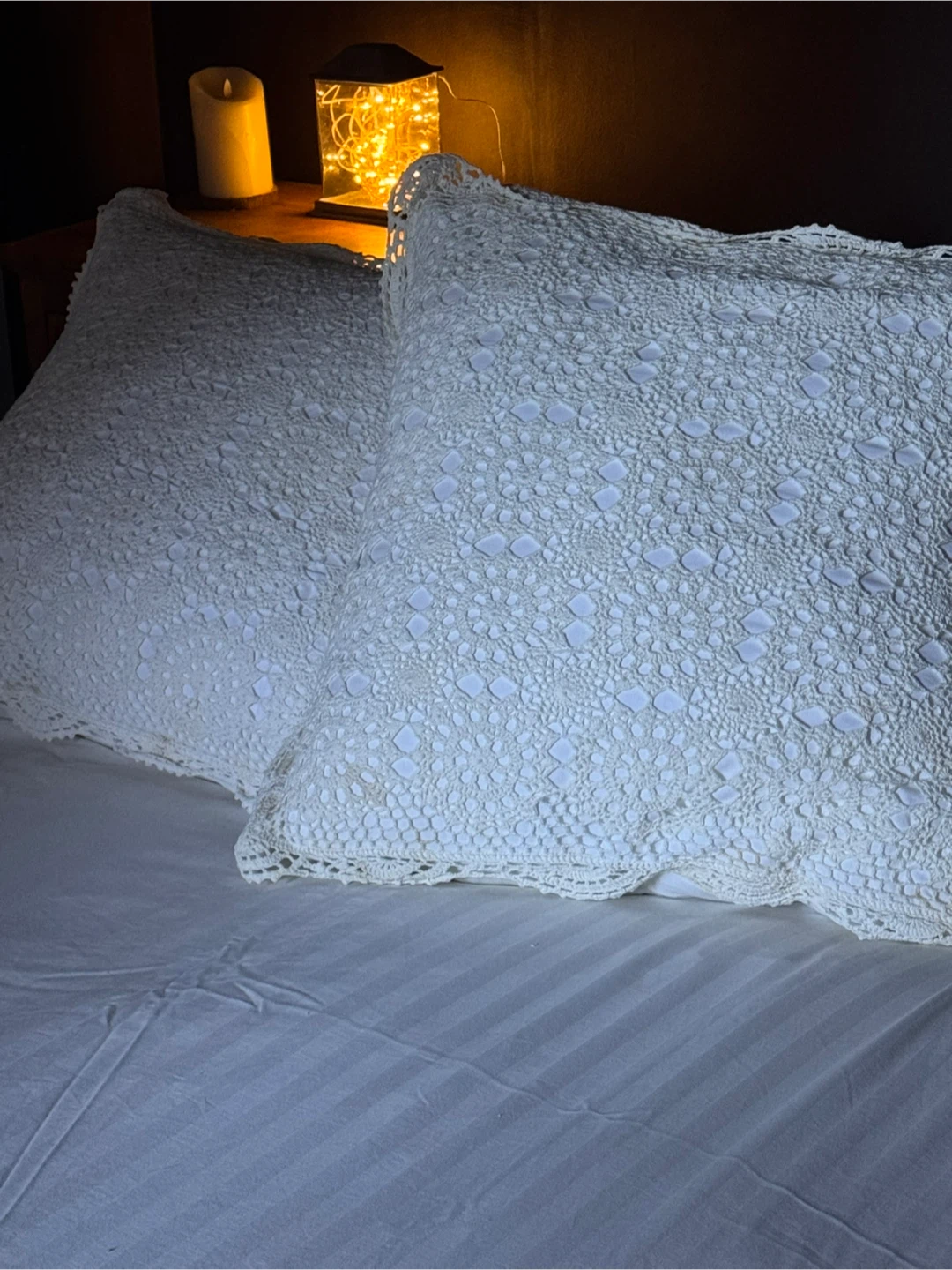 Set of 2 White Crochet Decorative Pillows