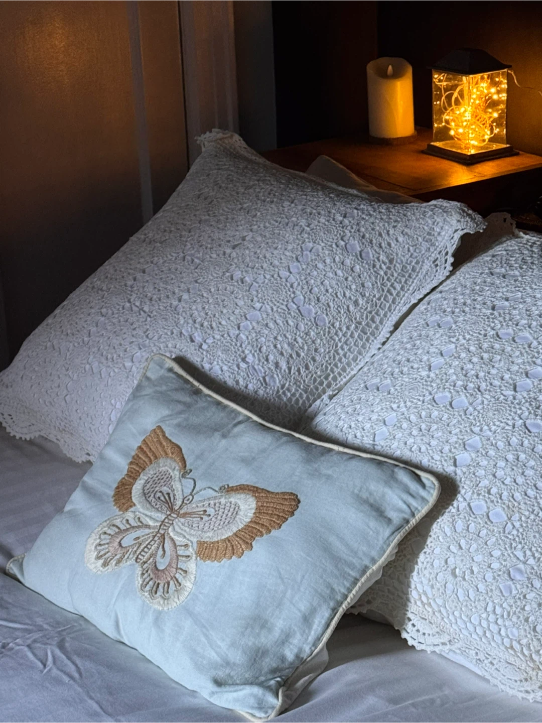 Set of 2 White Crochet Decorative Pillows - photo 4