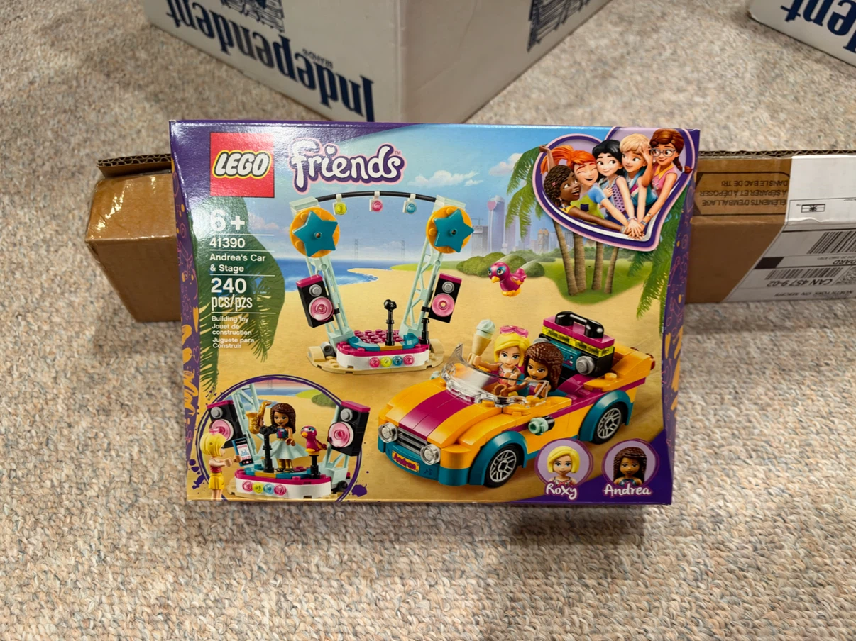 LEGO Friends Andrea's Car & Stage 41390