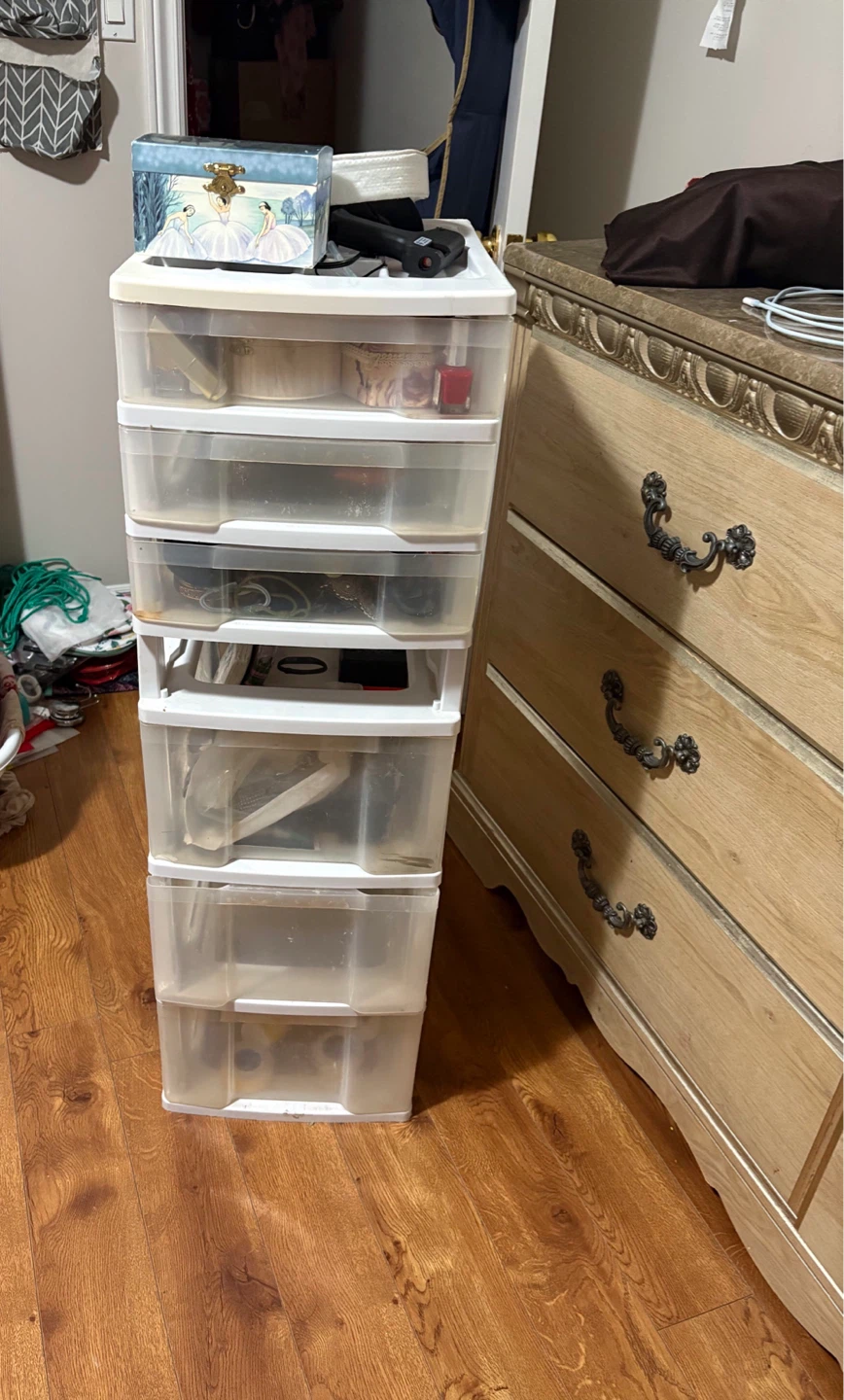 6-Drawer Plastic Storage Tower