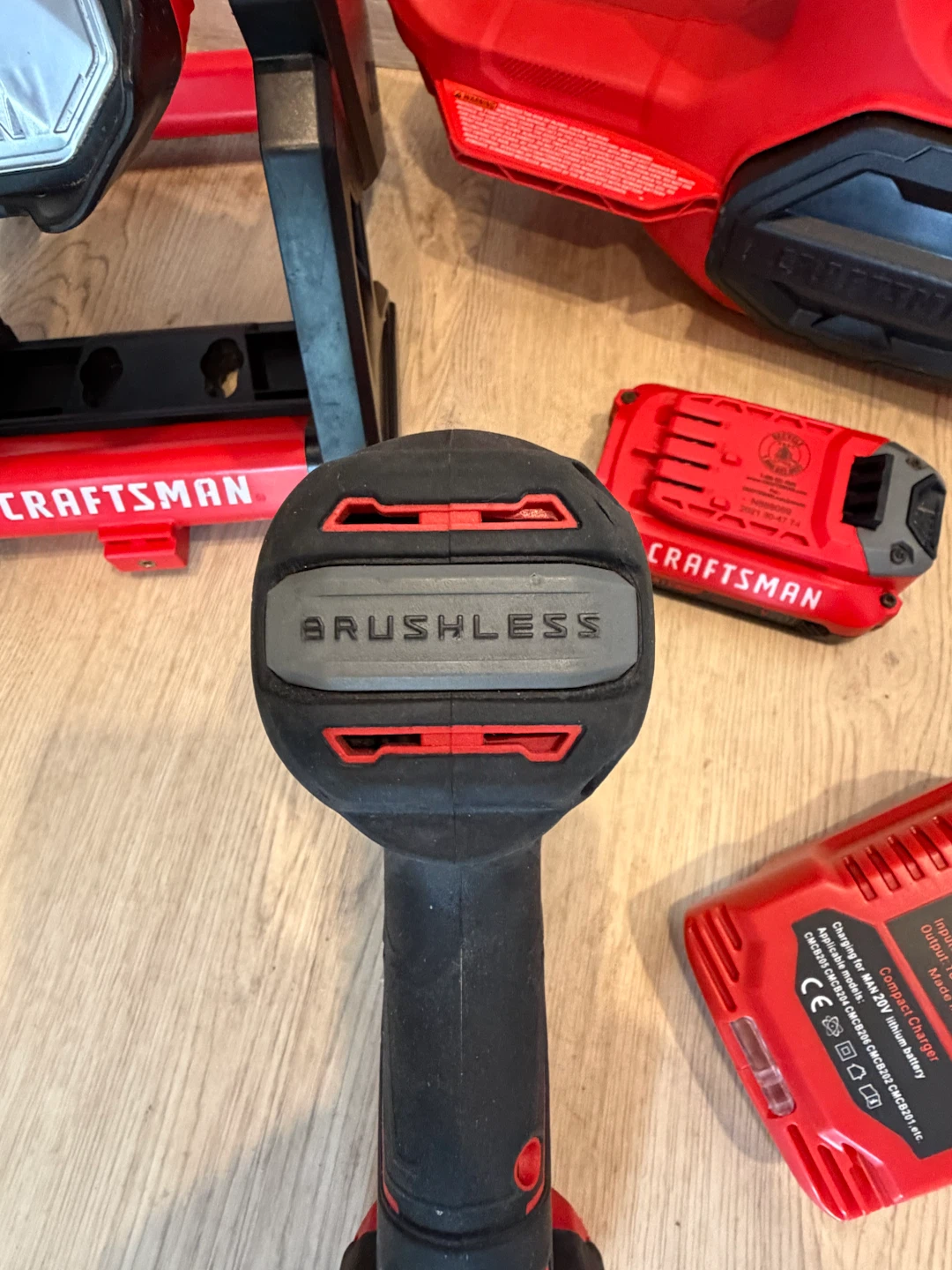 Craftsman V20 Tool Bundle: Chainsaw, Drill, and Light - photo 2