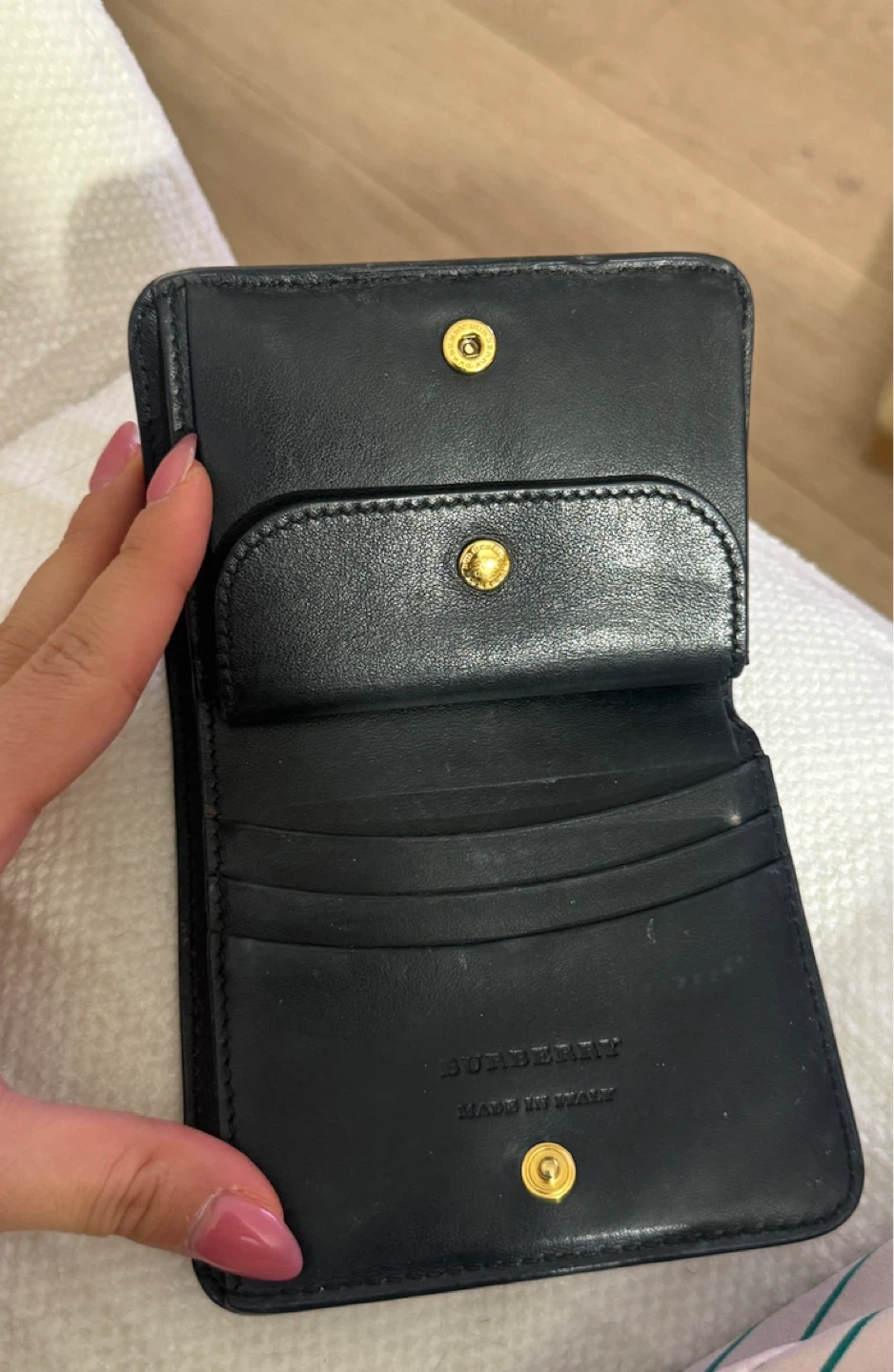 Burberry Black Leather Bi-fold Wallet - photo 2